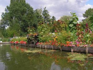 Appartements LES HORTILLONNAGES_B&B INN_Centre ville_Terrasse_Wifi_Netflix : photos des chambres