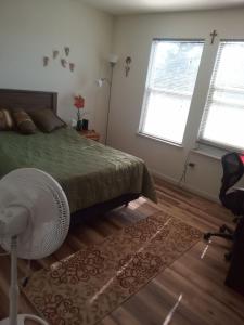 Room in Campbell with Own Bthrm