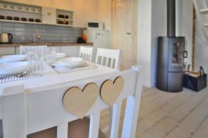 Holiday Home in Rusinowo near Quiet Beach