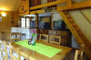 Maisons de vacances Cottage, Denneville, 150m from the sea : photos des chambres