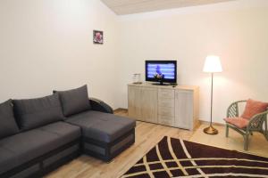 Holiday Home with a large terrace in Kolczewo