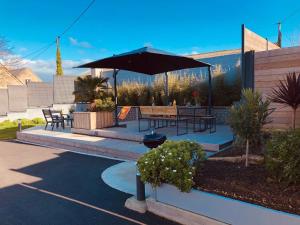 Maisons de vacances Comfortable holiday home with a spacious terrace area near the sea : photos des chambres