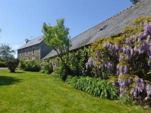 Maisons de vacances Country house, Landeleau : photos des chambres