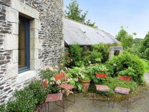 Maisons de vacances Country house, Landeleau : photos des chambres