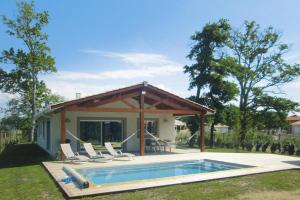 holiday home, Grayan-et-l Hôpital