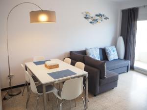 Apartament reformat amb vistes al mar i a les Illes Medes