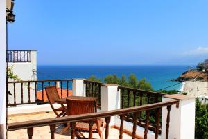 Ikaria Utopia - Cusco Studios