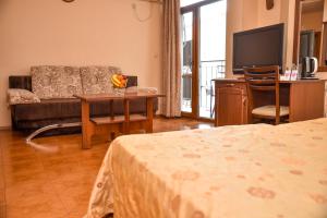 Junior Suite room in Lucky Hotel