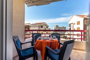 Studio with Sea View room in Apartments Srzentic