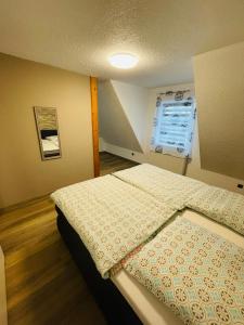 EasyStay#3 Comfort Suite Ferienwohnung in Kliniknähe mit Boxspringbett & Netflix