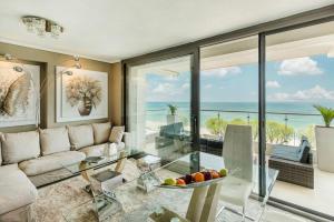 Oasis of the seas - 4hvězdičkové hotely ve městě Néoi Epivátai