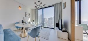 Stylish apartment in Address Beach Residence
