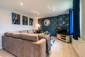12 St. Johns Mews
