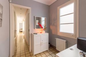 rentBCN City Center Apartment