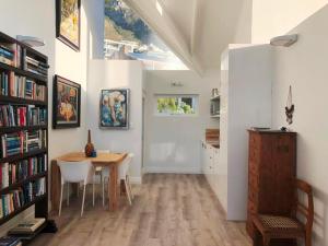 Bright Camps Bay Loft with Stunning Views and Shared Pool