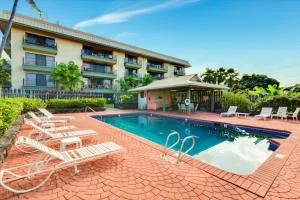 Kahaluu Bay Village 201 by Casago Kona - Snorkeling, Surfing and Spaciousness - Kahaluu