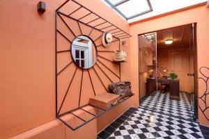 Cactus Hydra - Art Apartments