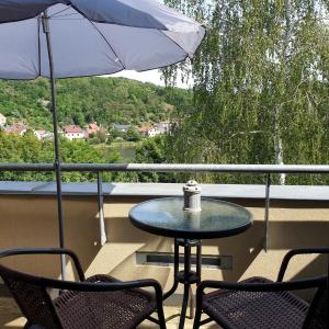 Twin Room with Balcony room in Penzion a Restaurace Simanda