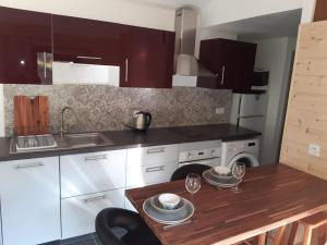 Gîte lEterlou - Chalet cosy avec jardin et vue sur Belledonne