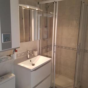 Studio idéal séjour en amoureux rez de jardin proche plage