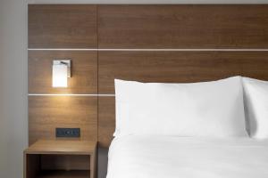 Holiday Inn Express & Suites Dallas East - Fair Park by IHG