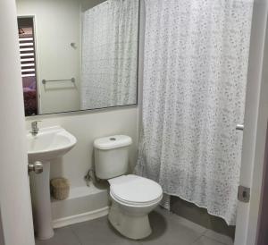 Departamento frente a aeropuerto