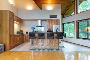 Starchase by H2 Life