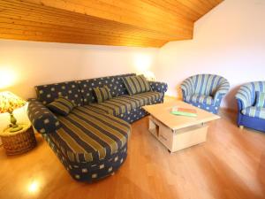 Apartment in Krispl near Hiking Trails