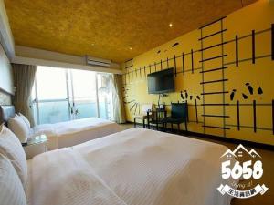 R8 Eco Hotel