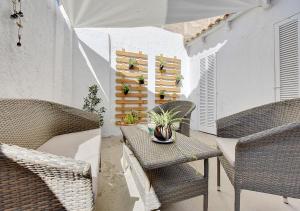 Alvaro Oliver House by Slow Villas