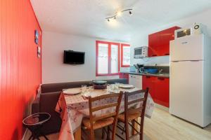 Appartements Charmant appartement pour 6 personnes a 280m des pistes : photos des chambres