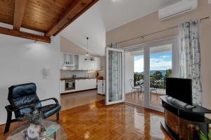 Apartment Dev On the beach City Center