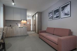 Apartment YOLO - 4 person - Garage parking - Ski in Ski Out