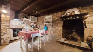 Kuća Capadinka - experience life of locals