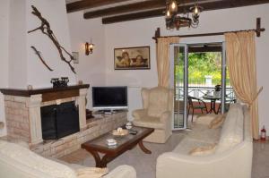Villa Leo Junior