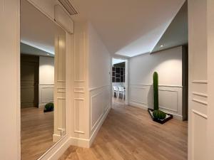 Passeig de Gràcia by Enjoybcn