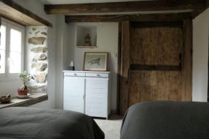 B&B / Chambres d'hotes Eyhera Perkain : Chambre Lits Jumeaux - Vue sur Jardin