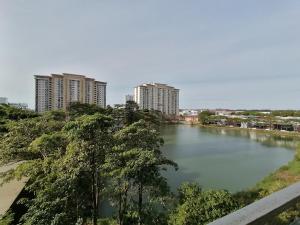 03A-Mount Austin Palazio Studio Homestay for 2pax WIFI