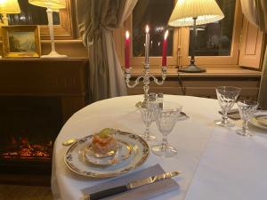B&B / Chambres d'hotes Demeure Saint Louis Historic manor, City 700m, parking,A C,Clim,WIFI, heated pool, city view : photos des chambres