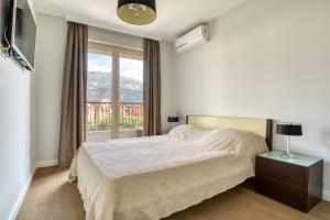 Apt "Sunrise" Budva Center with Garage Parking