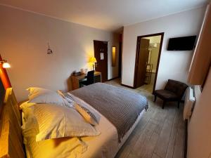 Hotels Hotel les Chaumettes : photos des chambres