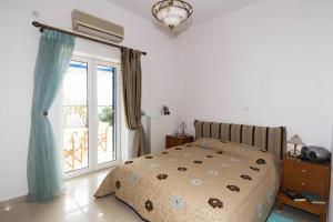 Seafront House Irini