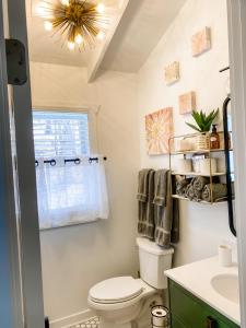 Mountain Retreat Nesteled in the Virginia Foothills