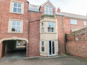 Apartment 1, 19 Cleveland Terrace