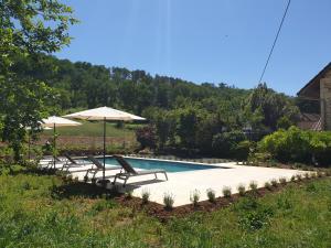 Maisons de vacances LE SORBIER 2 BED/2 BATH GITE WITH SWIMMING POOL : photos des chambres