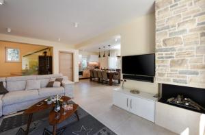 LUXURY VILLA GOGA 