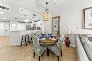 Beach Club 909A- Avalon