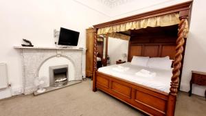 Suite room in The Guards Hotel