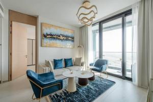 2 BDR Apt The Address Beach Resort JBR