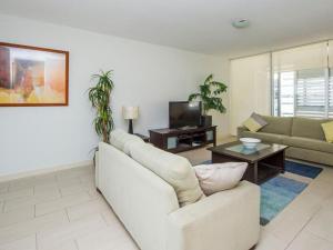 1 Bright Point Apartment 3303